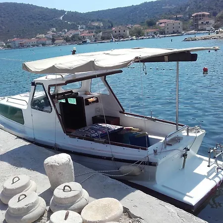 Deni - 30 M From Sea *