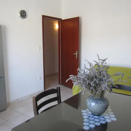 Apartment Deni - 30 M From Sea *