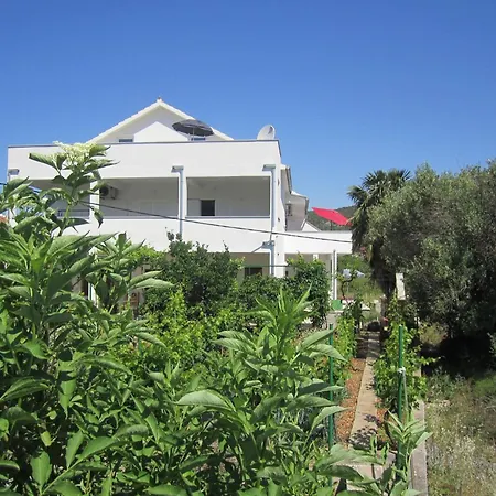 Deni - 30 M From Sea *